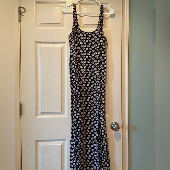 AE Daisy Midi Dress - Picture 5 of 6